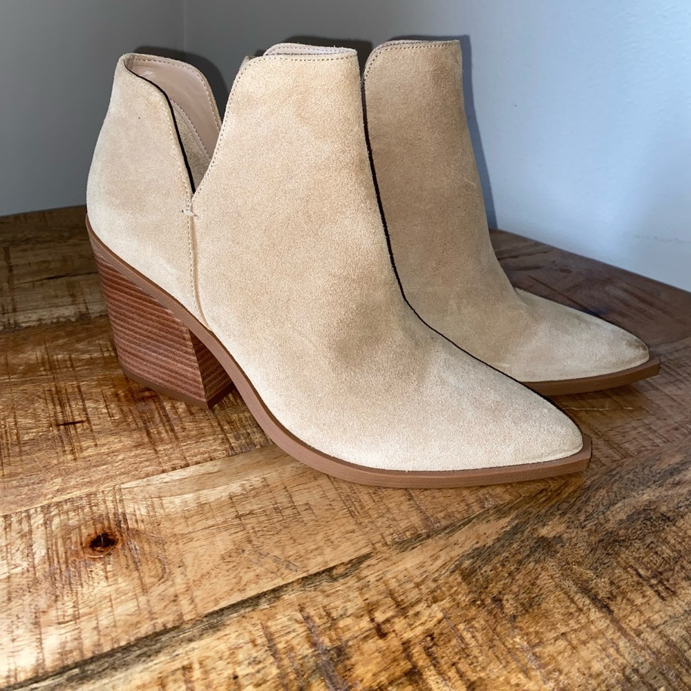 Gianni Bini Boot Heel
